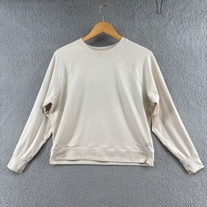 Vuori Women's Long Sleeve Halo Crew Pullover Size XS Cream DreamKnit Fabric
